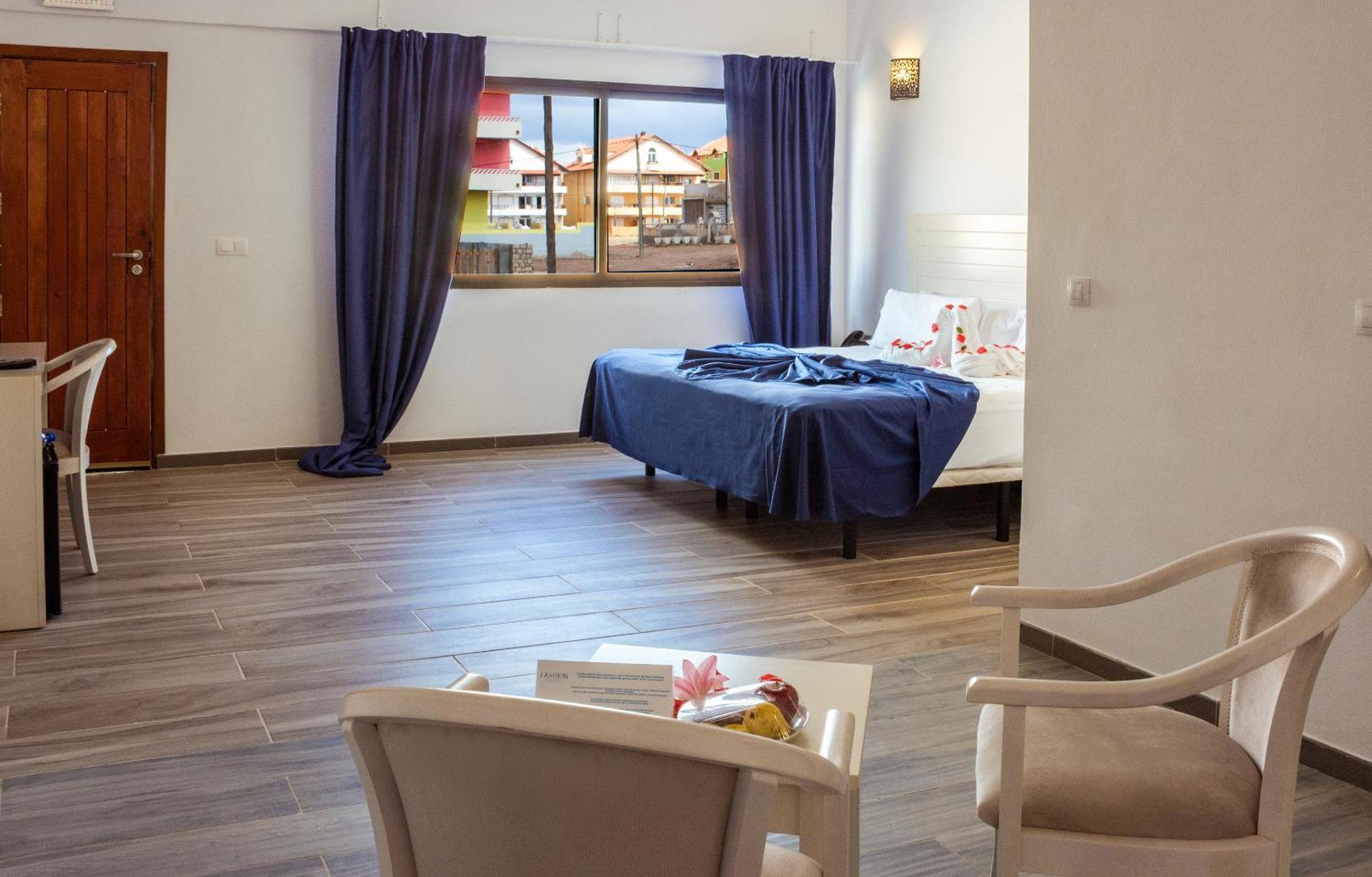 Hotel Livvo Budha Beach Santa Maria Kültér fotó