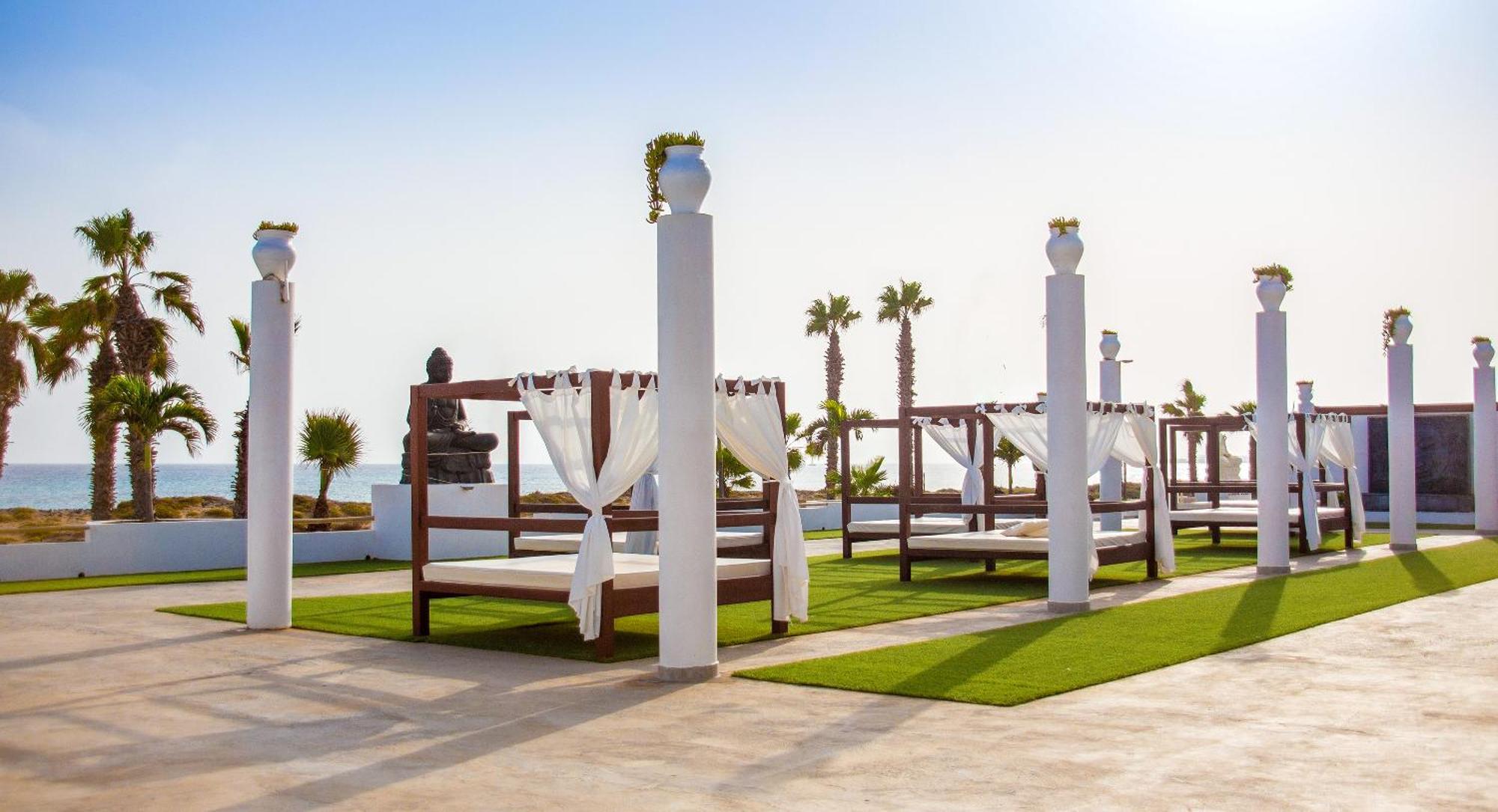 Hotel Livvo Budha Beach Santa Maria Kültér fotó